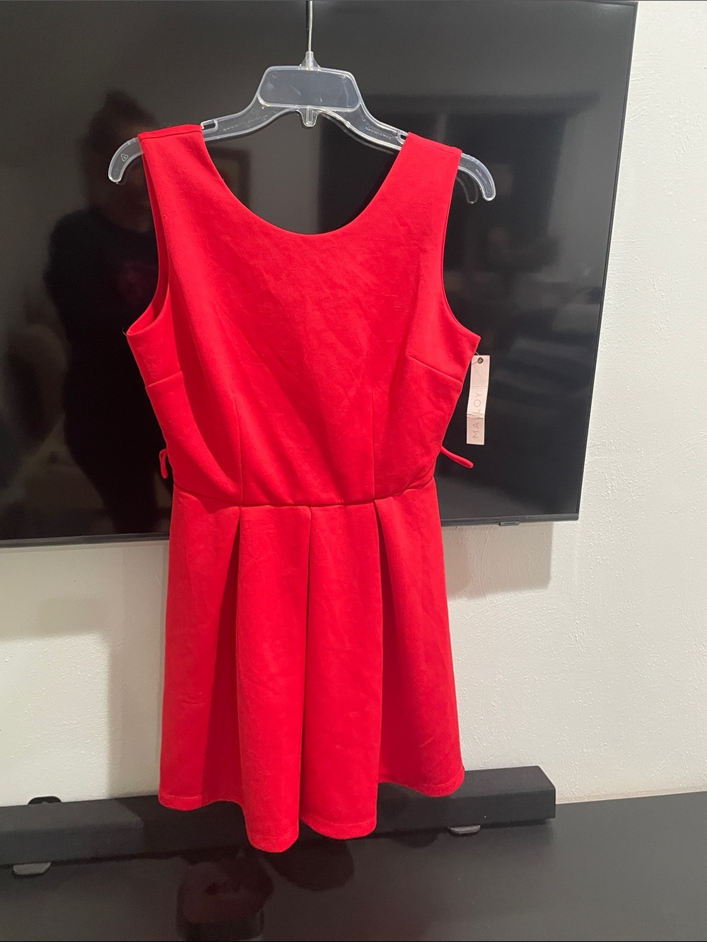 Red dress backless